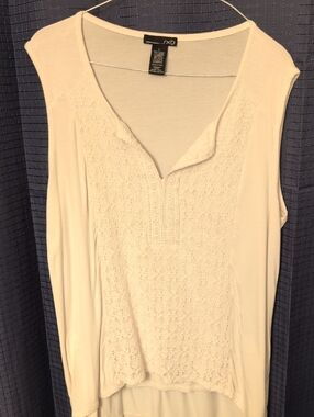 RXB White Lace-Front Sleeveless Tank Top NWOT